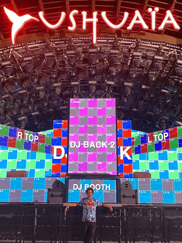Mapping the LED walls on the Ushuaïa main stage
